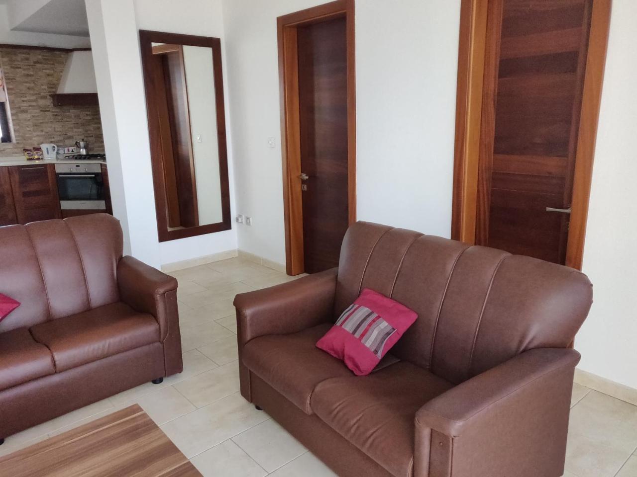 Panoramic Penthouse In Marsascala Which Enjoys Sea And Country Views Daire Marsaskala Dış mekan fotoğraf