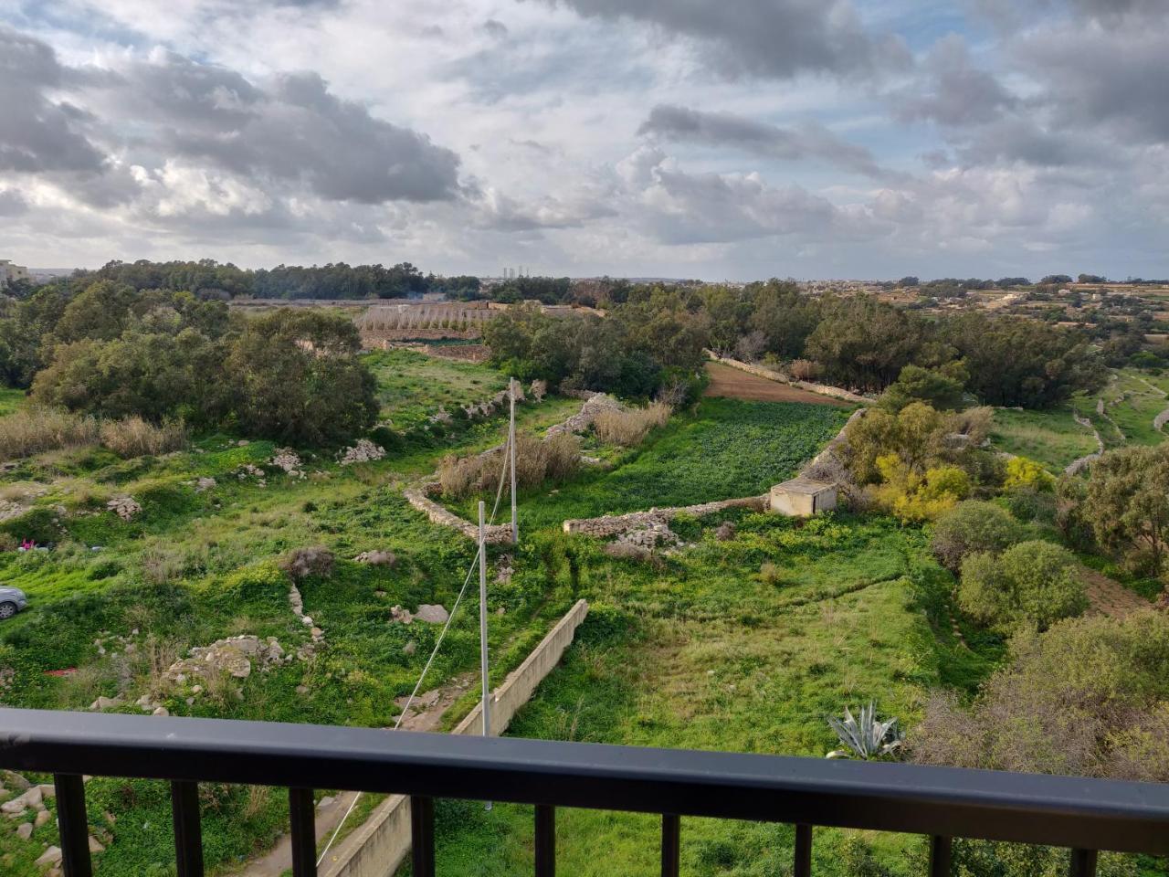 Panoramic Penthouse In Marsascala Which Enjoys Sea And Country Views Daire Marsaskala Dış mekan fotoğraf