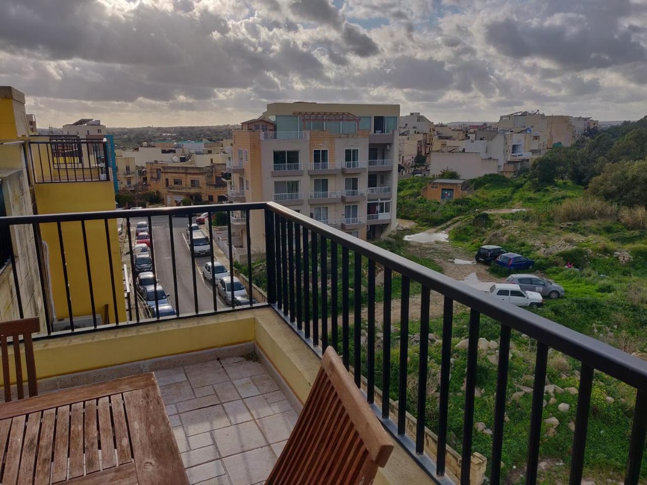 Panoramic Penthouse In Marsascala Which Enjoys Sea And Country Views Daire Marsaskala Dış mekan fotoğraf