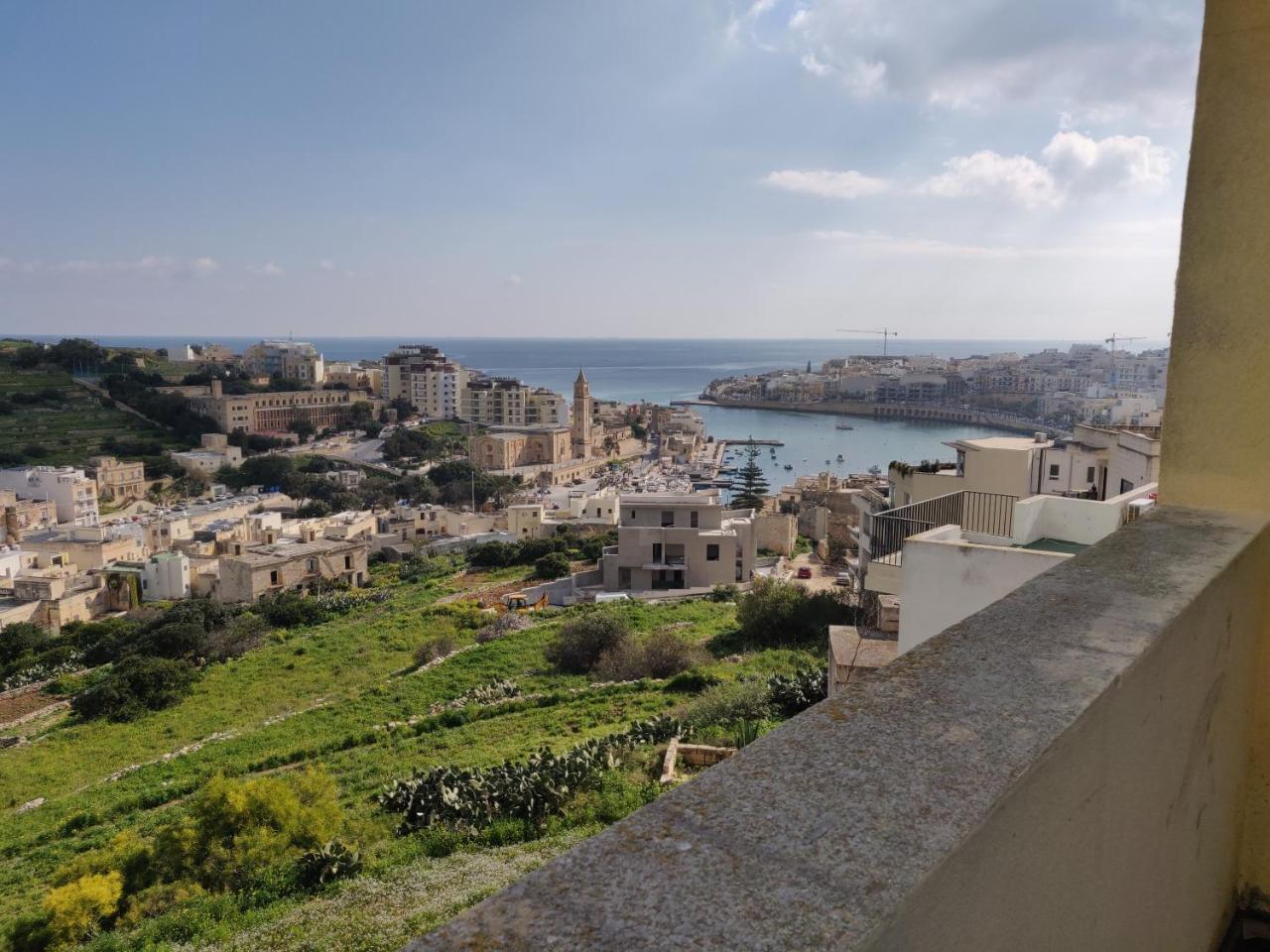 Panoramic Penthouse In Marsascala Which Enjoys Sea And Country Views Daire Marsaskala Dış mekan fotoğraf