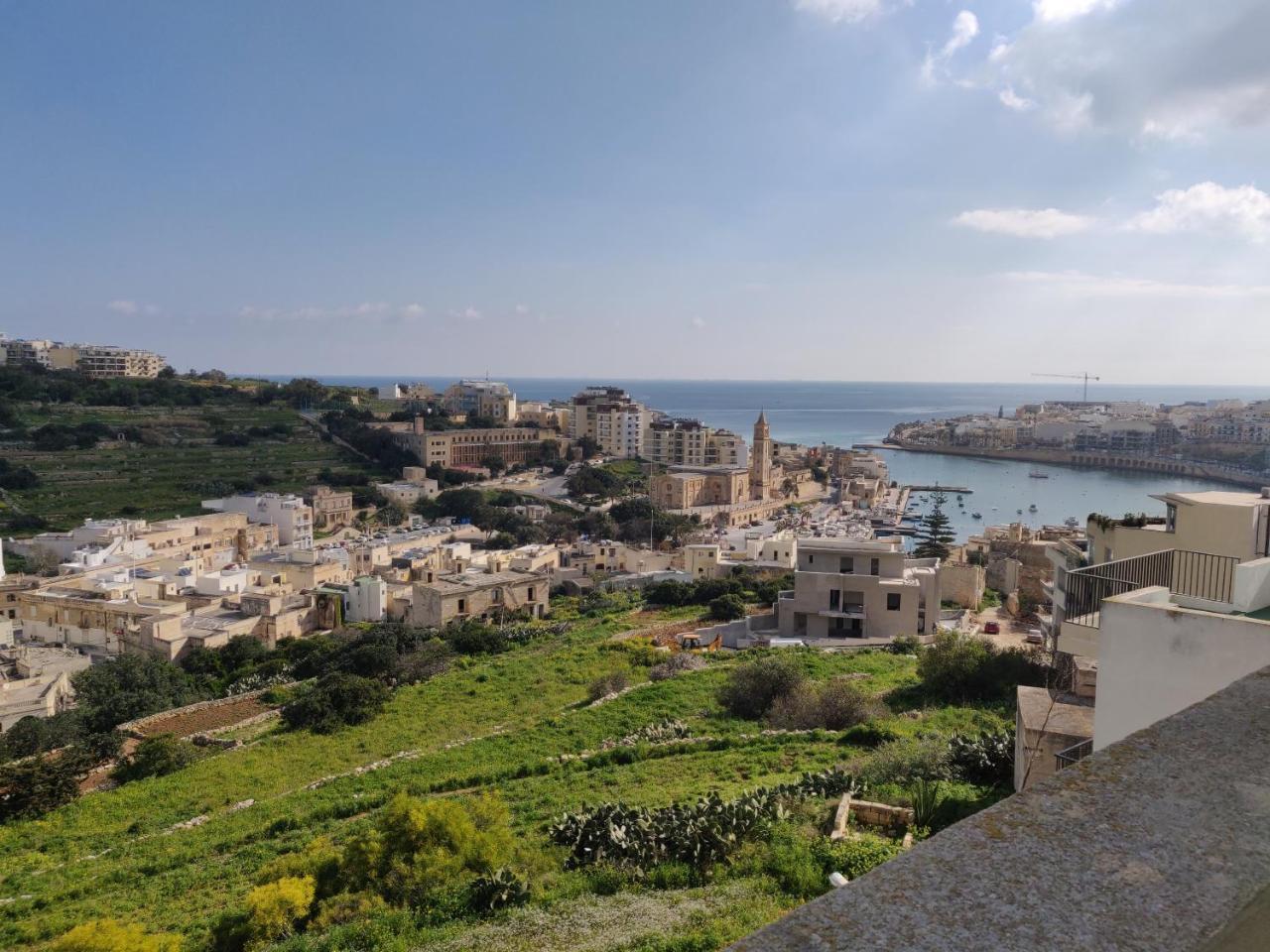 Panoramic Penthouse In Marsascala Which Enjoys Sea And Country Views Daire Marsaskala Dış mekan fotoğraf